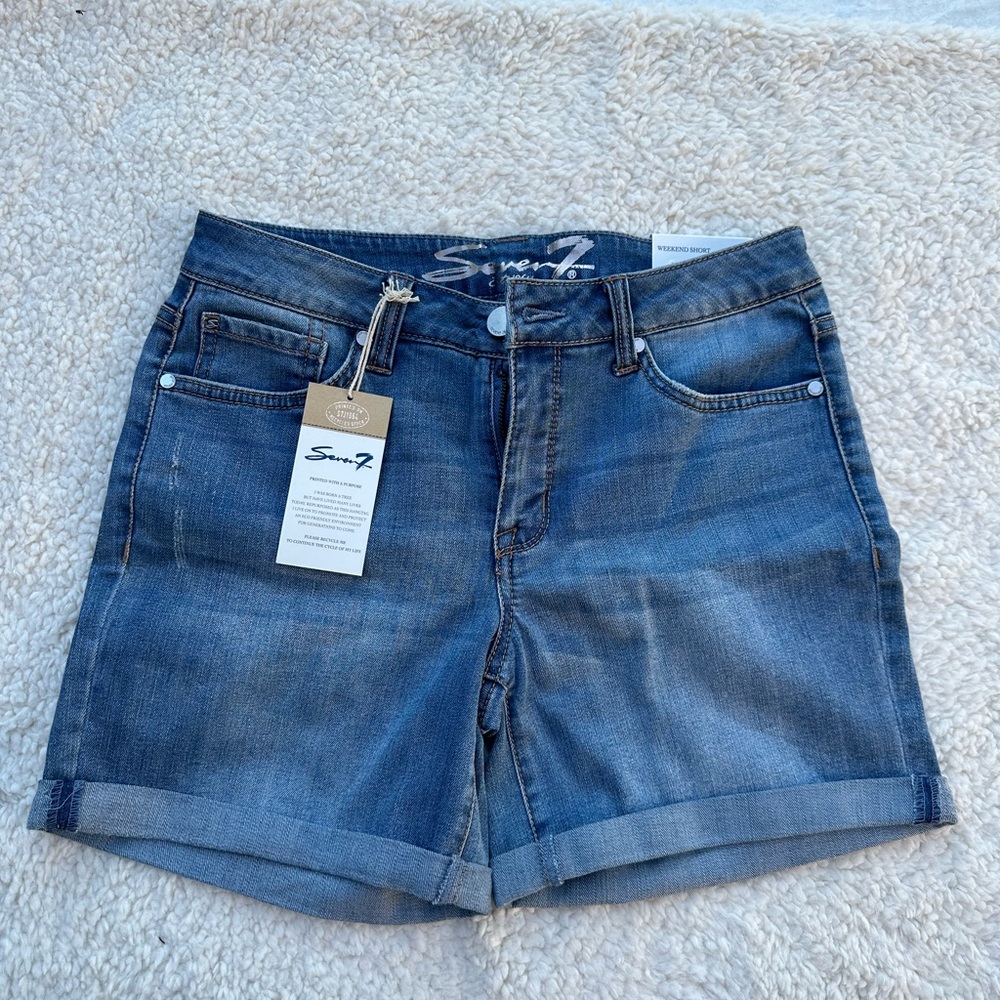 Seven 7 weekend shorts size 6